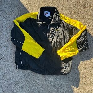 1980’s VINTAGE NIKE WINDBREAKER NO HOLES SIZE XL